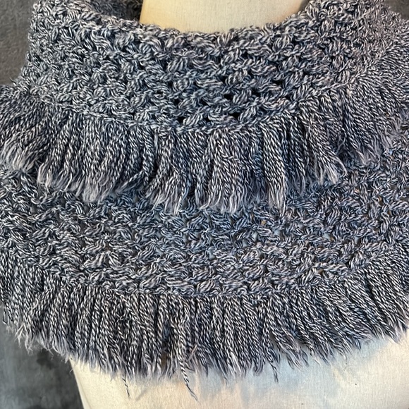 AMERICAN EAGLE 🦅 Blue Knit Neck Warmer/Scarf - Picture 4 of 9